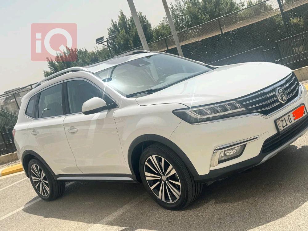 ئێم جی RX5